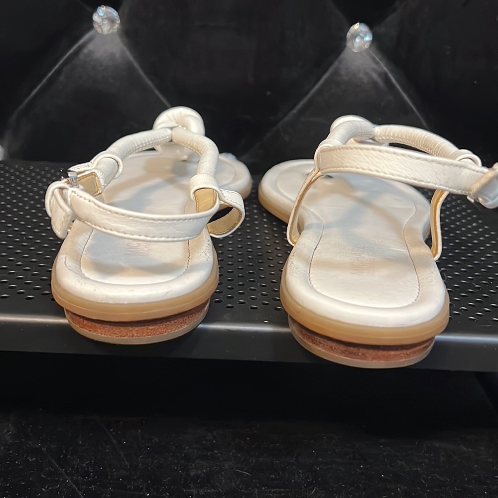 Michael Kors White Leather Sandals - Picture 4 of 7